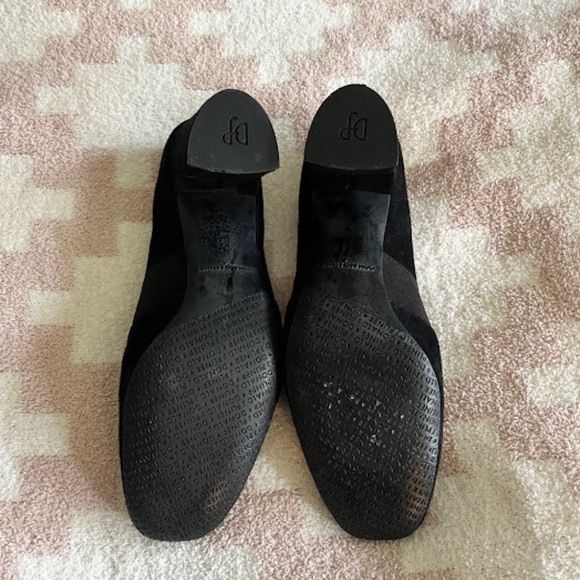 Donald Pliner Pacha Suede and Elastic Pumps Sz 10, EUC - Picture 5 of 5